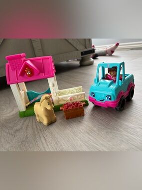 Barbie Little People Pink Farm Truck Playset with Cream Horse